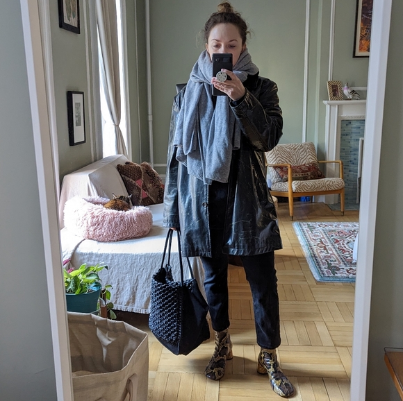 Meet your Posher, Andrea - Picture 2 of 4